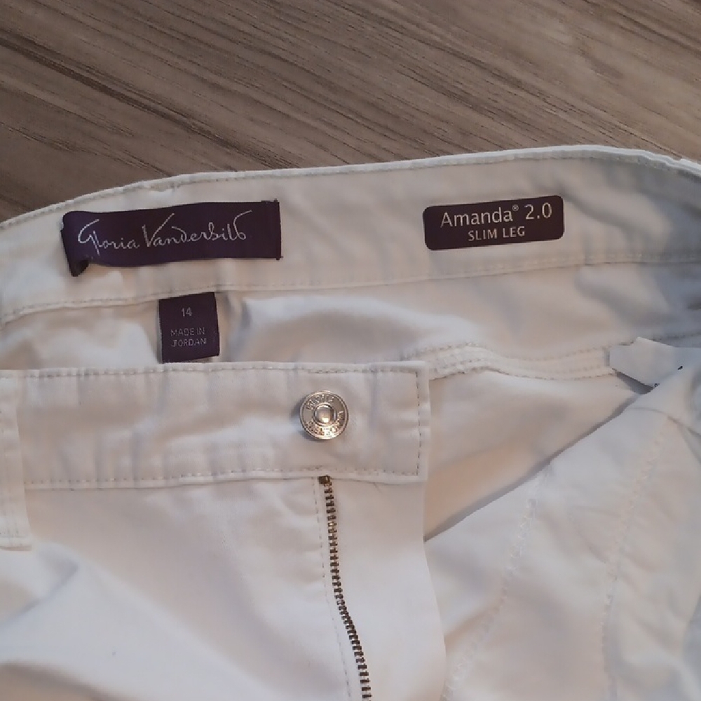 Gloria Vanderbilt White Slim Leg Pants